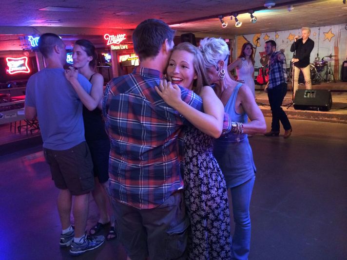 Austin Hot Spots Live Music Crawl with BYOB - Image 2