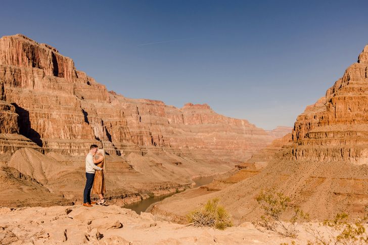 King of Canyons Helicopter Tour with Champagne - Image 9