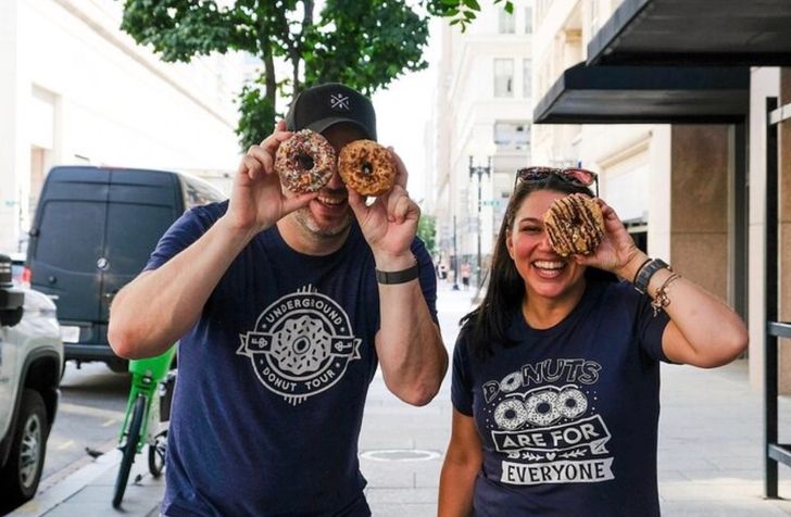 Discover DC’s Best Donuts & History Tour - Image 7