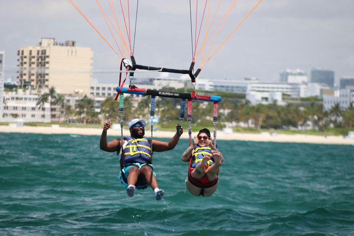 Parasailing in Miami