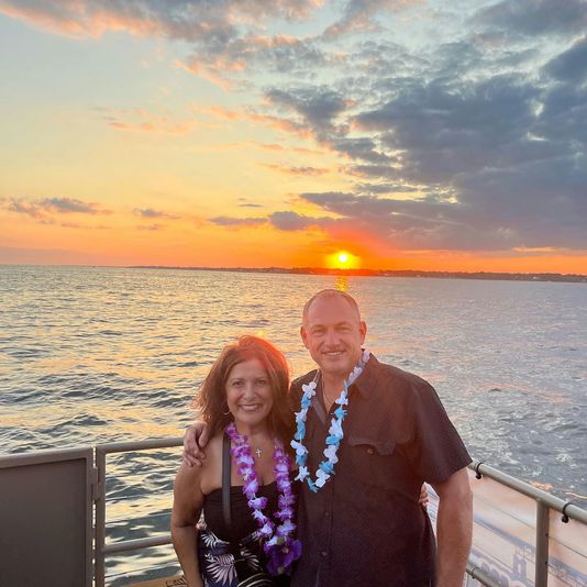 Sunset Tiki Boat Cruise in Long Island