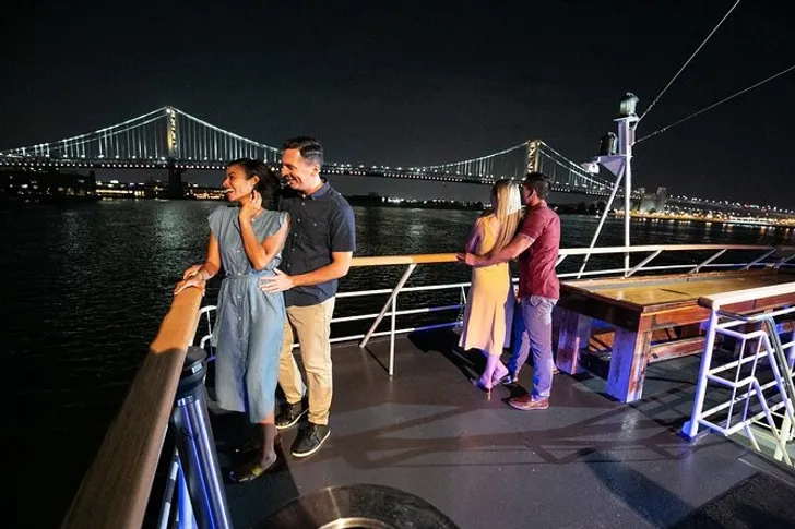 Saturday Signature Dinner Cruise in Philadelphia