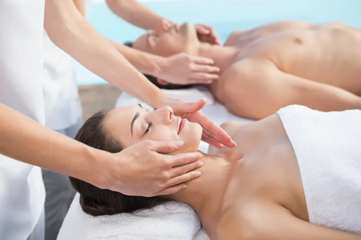 Anti-Pollution Couples Massage