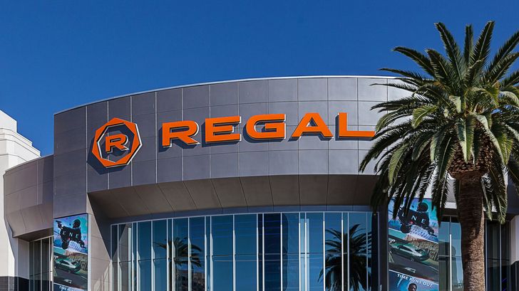 Regal Premiere Movie Tickets for 2 with Popcorn - Image 4