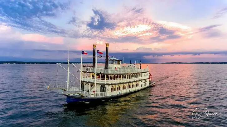 Murder Mystery Dinner Cruise on Lake Conroe