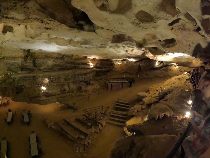 Nashville to Cumberland Caverns & Falls Creek Falls - Combo Tour