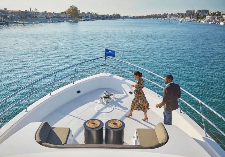 Friday Premier Dinner Cruise in Marina del Ray - Image 2