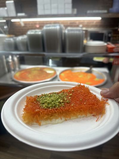 Astoria Walking Food Tour - Image 5