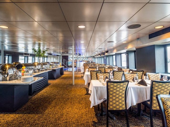Weekday New York City Bateaux Premier Lunch Cruise - Image 2