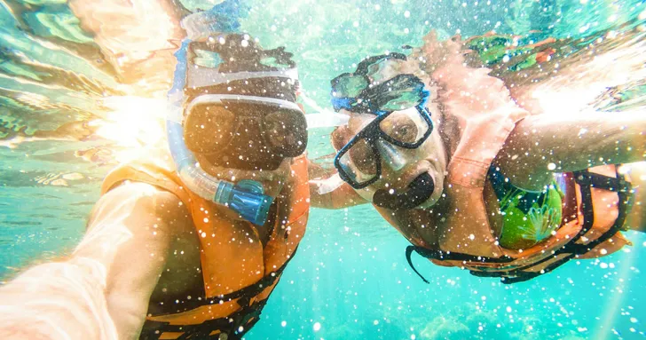 Catamaran Sail & Snorkel with Open Bar