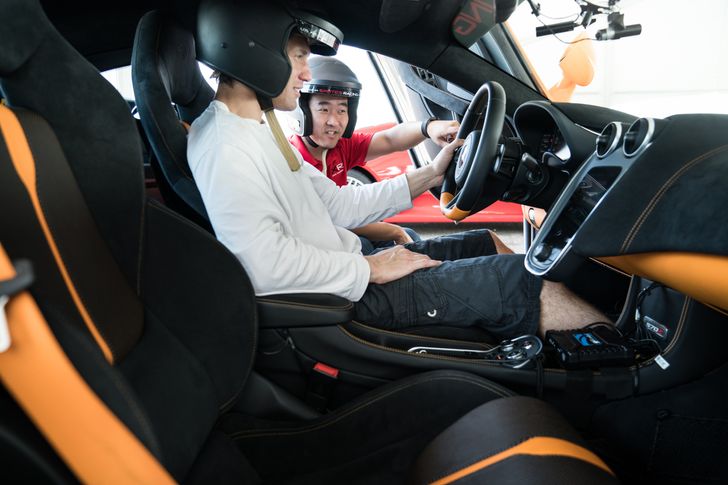 Race a Nissan GT-R in Las Vegas - Image 2