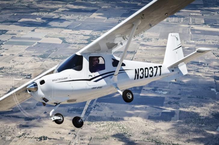 Learn to Fly a Plane in Los Angeles