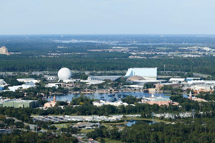 Private Family Helicopter Tour Over Orlando Theme Parks for Up to 4 - Image 5