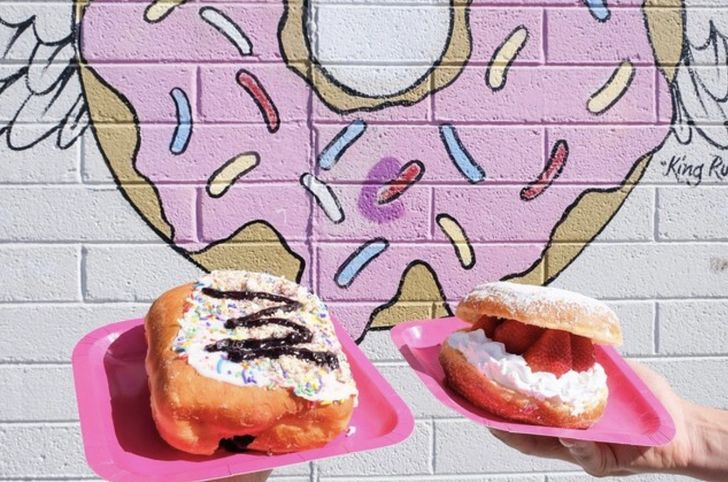Downtown Las Vegas & Fremont Street Donut Tour - Image 4