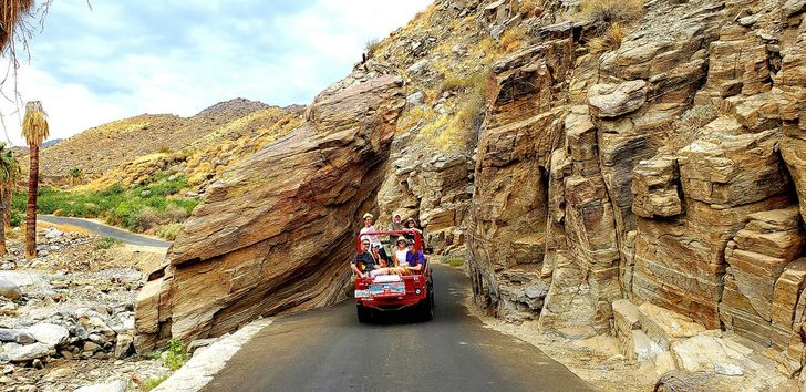 Indian Canyons Walking Tour by Jeep - Image 4