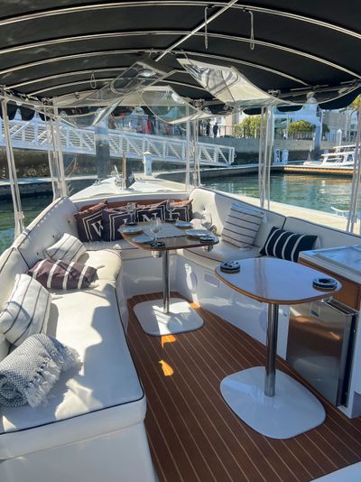 Luxury Cruise with Wine, Charcuterie & Sea Lions Spotting - Image 8