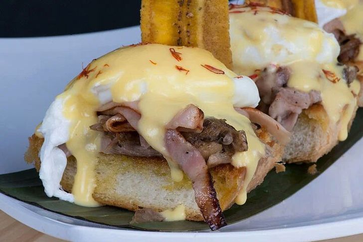 Cigar & Coffee Walking Half-Day Guided Tour in the Little Havana - Image 6