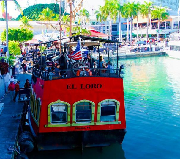 Miami Pirate Boat Sightseeing Tour - Image 9