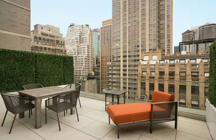 NYC Urban Retreat: 1-Night Hotel Stay - Image 6
