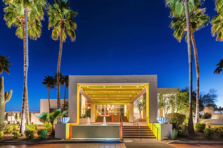 Desert Dreams: One-Night Scottsdale Retreat - Image 3