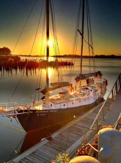 Weekend Evening BYOB Sail on Summer Wind