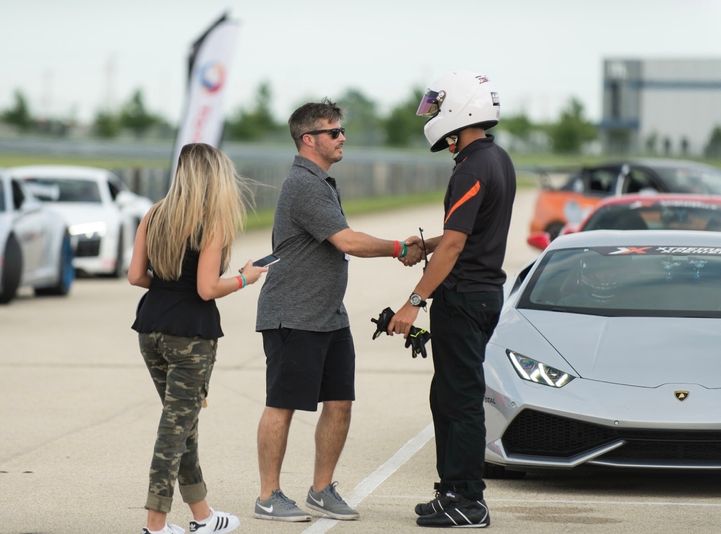 Race a Lamborghini Huracán - Circuit of The Americas - Image 5