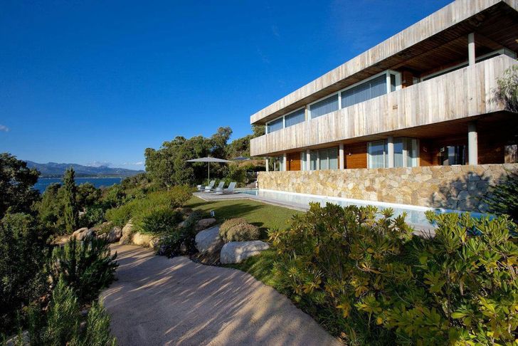 Escape to LA Luxury: 1-Night Getaway - Image 14