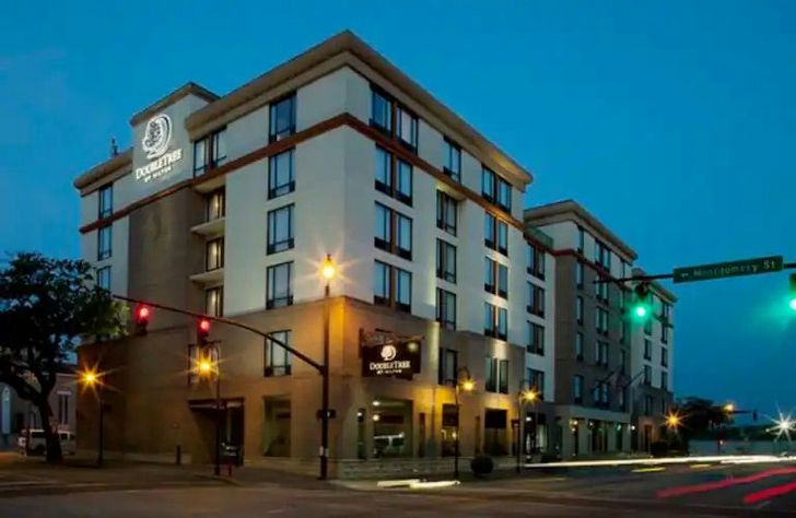 Southern Charm: 1-Night Hotel Stay - Image 14