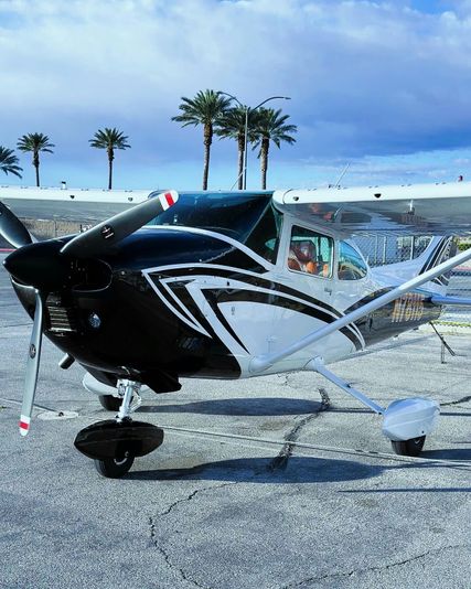 Learn to Fly a Cessna 172 Plane in Las Vegas - Image 3