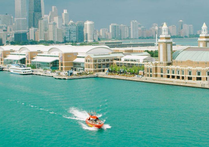Extreme Speedboat Thrill Ride  in Chicago - Image 3