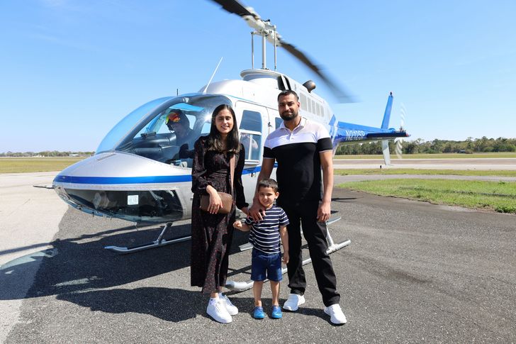 Private Family Helicopter Tour Over Orlando Theme Parks for Up to 4 - Image 1