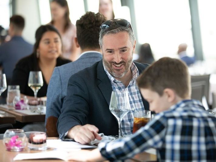 Signature Brunch Cruise NYC: Sunday Bottomless Mimosa - Image 5