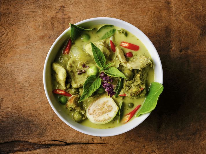 Thai Green Curry and Mango Sticky Rice Dessert Cooking Class