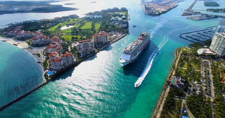 Romantic Miami Premium Helicopter Tour With Champagne - Image 3