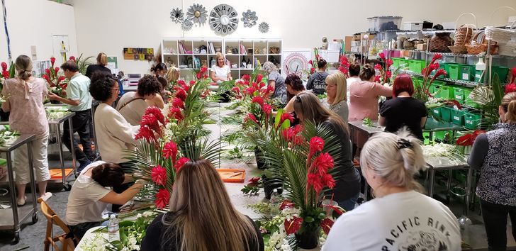 Flower Arranging Class in Torrance - Image 3