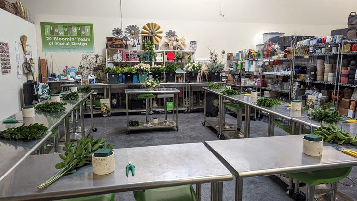 Private Flower Arranging Class in Torrance - Image 8