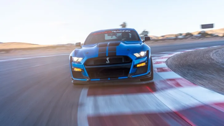 Race a Ford Mustang Shelby GT500 in Las Vegas