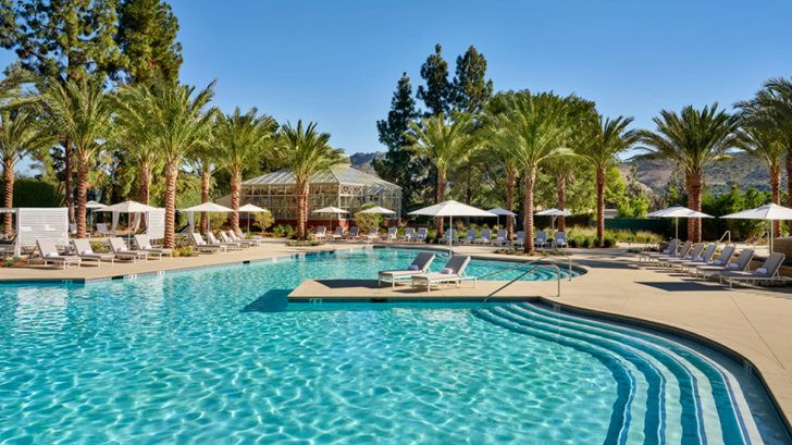 Escape to LA Luxury: 1-Night Getaway - Image 8