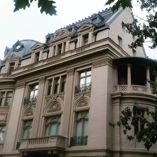 French Connections Walking Tour - Image 5