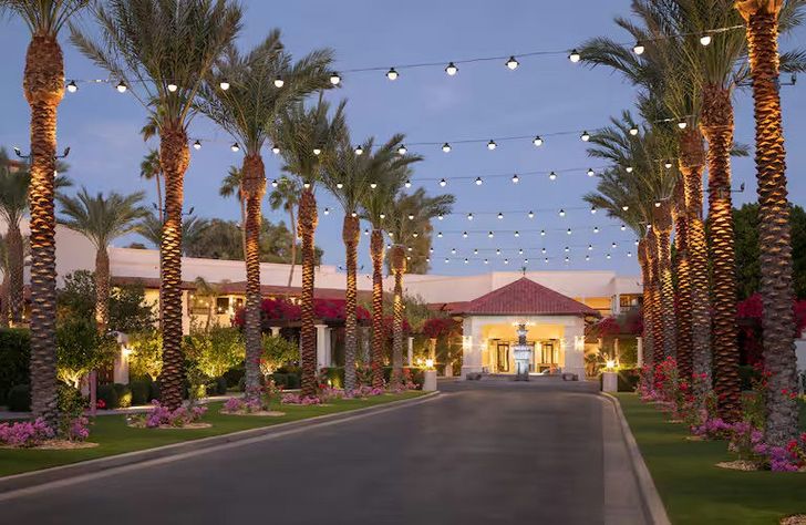 Desert Dreams: One-Night Scottsdale Retreat - Image 10