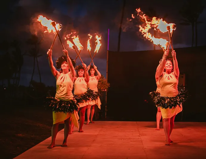 Ahi Uila Fire General Admission with Dinner