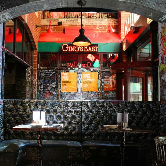 Self-Guided VIP Deep Dish Pizza Tour of Chicago - Image 2