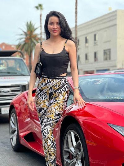 Ride or Drive a Lamborghini: 20-Minute Hollywood Boulevard Tour - Image 3
