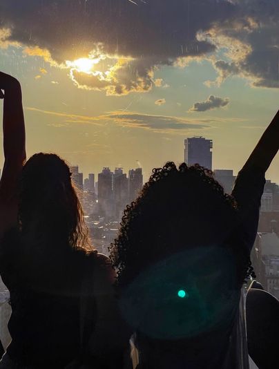 NYC Iconic Neighborhoods Rooftop & Bar Crawl - Image 5