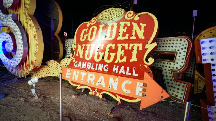 Las Vegas Helicopter Tour & Guided Tour of The Neon Museum - Image 4