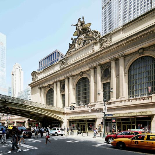 1 Night Hotel Getaway for Two - Image 7