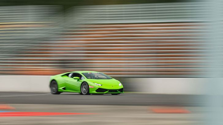Race a Lamborghini - Hedge Hollow Racetrack - Image 4
