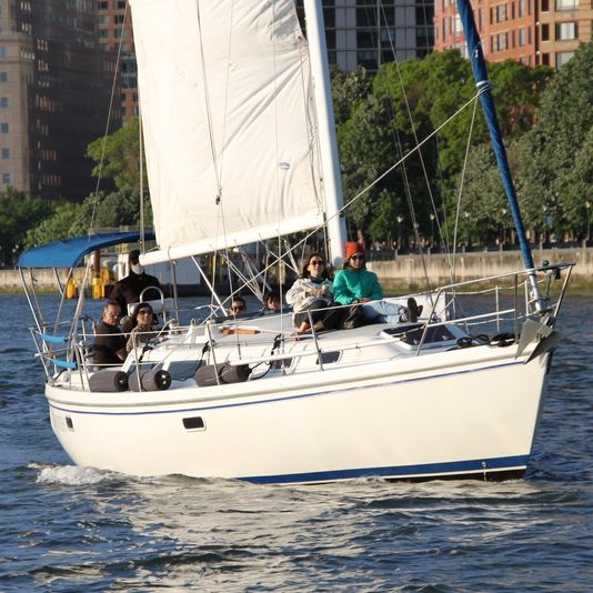 Weekday Brooklyn Group Sail - Image 5