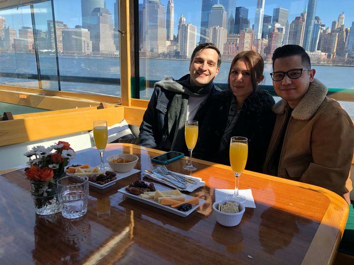 Around Manhattan Brunch Cruise - Image 7
