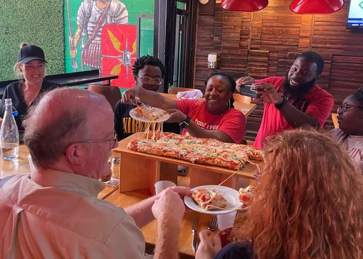 The Original Chicago Pizza Bus Tour